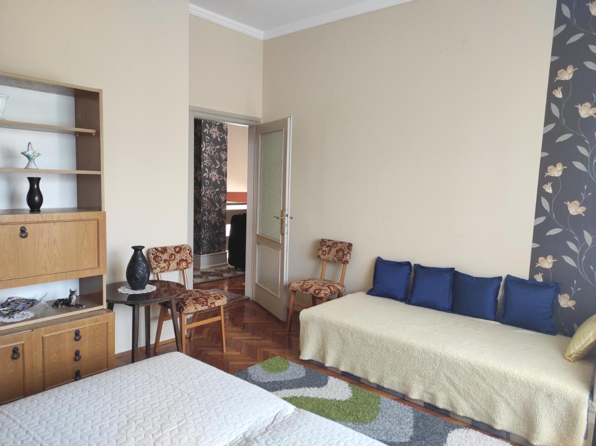 Kovacs Vendeghaz Apartment Hajduszoboszlo Bagian luar foto
